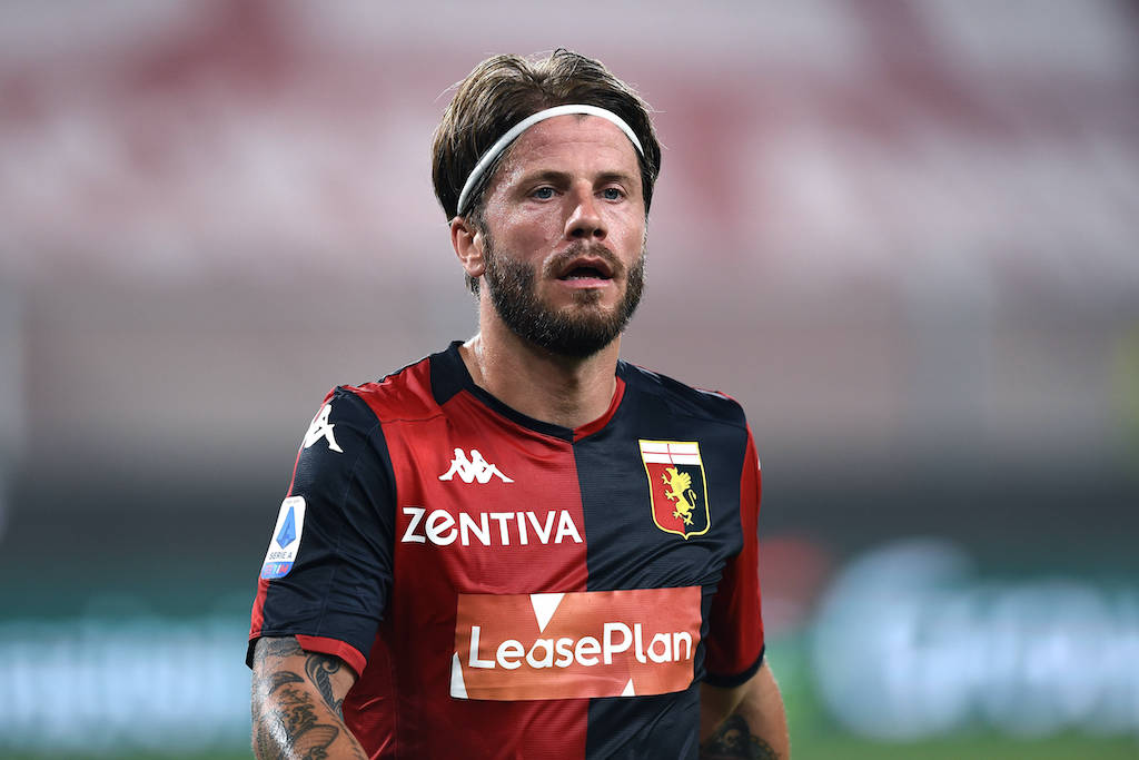 جنوا/هافبک دانمارکی/Genoa/Danish midfielder